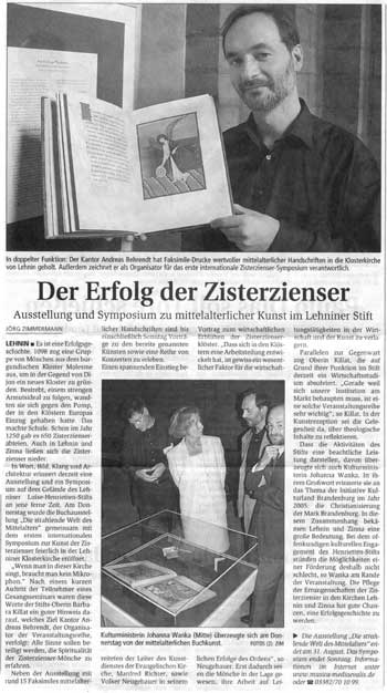 1. FOTO
In doppelter Funktion: der Kantor Andreas Behrendt hat Faksimile-Drucke wertvoller mittelalterlicher Handschriften in die Klosterkirche von Lehnin geholt. Außerdem zeichnet er als Organisator für das erste internationale Zisterzienser-Symposium verantwortlich. 
2. FOTO
Kultusministerin Johanna Wanka (Mitte) überzeugte sich am Donnerstag von der mittelalterlichen Buchkunst. Fotos: ZIM
